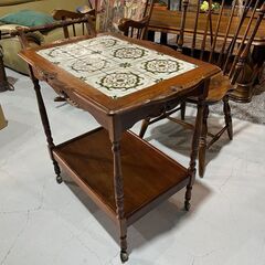 E4★アンティークワゴン★キッチンワゴン タイルトップ 50cm×77cm ヴィンテージ 西洋 インテリア 店舗什器 の画像