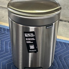 104a 【未使用品・開封品】 ブラバンシア ダストボックス ゴミ箱 FPPマット 5L ペダルビン ニューアイコン 静かに軽やかに閉まる機能搭載 112102 y080412aの画像