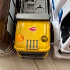 車のおもちゃ　の画像
