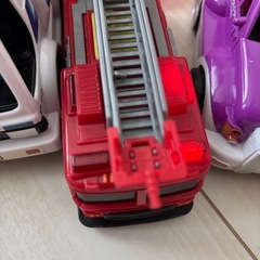 車のおもちゃ　の画像