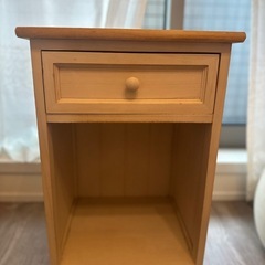 木製サイドテーブル 引き出し付きの画像
