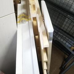 ☆激安☆ シングルベッドフレーム 収納引出し付き シングルサイズ オシャレベッド 収納付ベッド ホワイト系 白色の画像