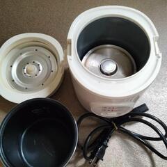 YAMAZEN　小型炊飯器　1.5合用　　　Y JE-M150  W 2022年度製の画像