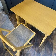 美品 折り畳み テーブル チェア 2点セット コンパクト 木製 デスクの画像