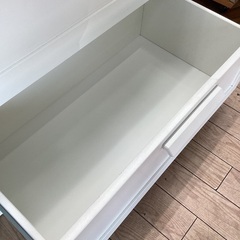 チェスト　IKEAの画像