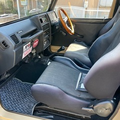 スズキ ジムニー JA11 5MT ベージュ リフトアップの画像