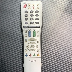 激安 SHARP AQUOS 32型液晶カラーテレビ リモコン付きの画像
