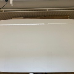 ダイニングテーブルの画像