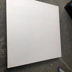 ②アメリカ製【耐荷重】しっかりした丈夫い 折り畳み　アルミテーブルの画像