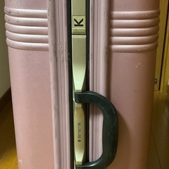 サムソナイトのスーツケースの画像