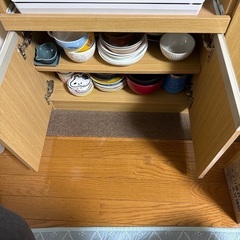食器棚の画像