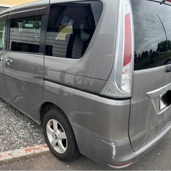 日産セレナ　4WD 平成23年車　車検12月までの画像