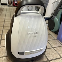panasonic  掃除機　紙パック式　2017年製の画像