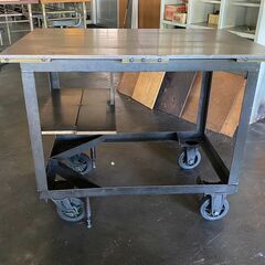 【製造現場 作業台 耐荷重200㎏以上 キャスター付】の画像