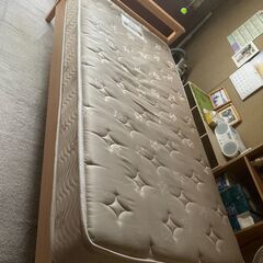 ベッド　ノークレームノーリターンでお願いします。引き渡しは８月24日のみになりますの画像