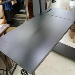 L型デスクの画像