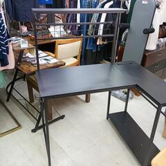 L型デスクの画像