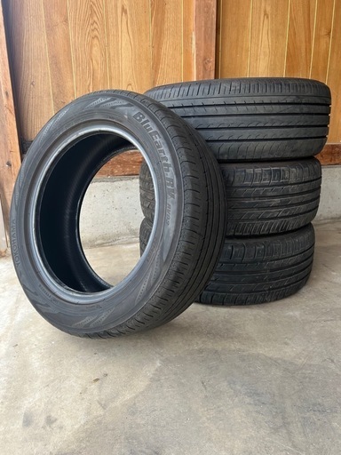 中古夏用タイヤ225/55R17組み換え無料
