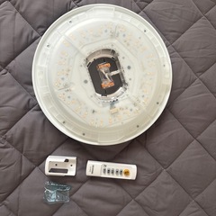 【新品未使用】アイリスオーヤマ　LED シーリングライト 6畳 リモコン付き 
CEA6DL-5.0Qの画像