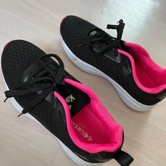 レディーススニーカーの画像
