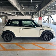 希少限定車★6速マニュアル★クーパーS！後期N18！検8年8月迄！H25式ミニ★の画像