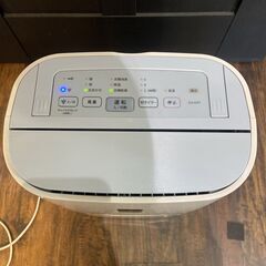シャープ　除湿機　衣類乾燥　CV-H71-W 2018年製の画像
