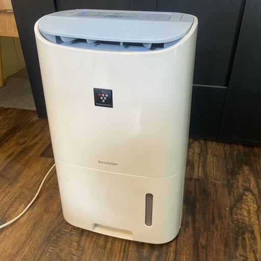シャープ除湿機衣類乾燥CV-H71-W 2018年製 (アキノリ) 大阪難波