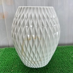 花瓶　白　縦長　記念の画像