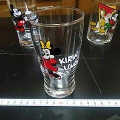 キリンレモン　ノベルティ物　平成？もしかしたら昭和かも！　ミッキー＆ミニーの　グラス　3種類　おまけ付きの画像