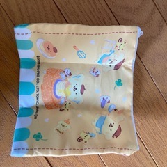 ポムポムプリン　ポーチの画像