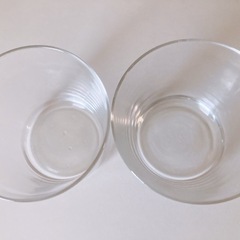 ガラスコップの画像