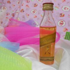 未開封　8.980円　フランス帰りのミニJohnnie Walker 赤ラベル 約50ml& Hennessy50mlの画像