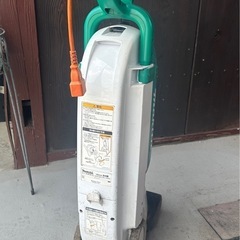 マキタ　小型　草刈機◇タテ型◇壁際や敷石周りの芝刈りの画像