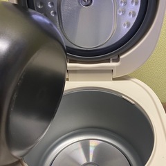 ◎  マイコン炊飯器　comfee コンフィー　4合炊き　CRD-20PYT1B1 2024年製　動作確認済みの画像