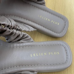 美原店 LELIEN PLUS ギャザーストラップ トングサンダル　Lサイズの画像