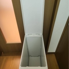 45Lゴミ箱の画像