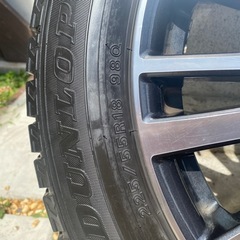 エルグランド(22年式）アルミとスタッドレス225/55R18 7分山ナット付の画像