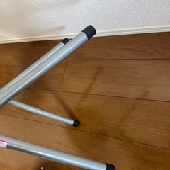 折りたたみ椅子の画像