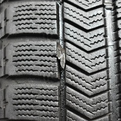 スタッドレス【アルファード ヴェルファイア等に】VIOLENTO 17in 7J +40PCD114.3 ブリヂストン ブリザック VRX 225/60R17 T31 エクストレイル の画像