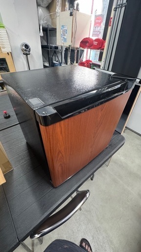 アイリスプラザ 冷蔵庫 47L ウッド PRC-B051D-M 直冷式 1ドア Amazon.co.jp: アイリスプラザ 冷蔵庫 47L ウッド 幅47cm PRC