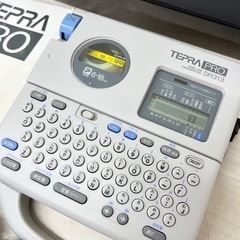 M【中古品】キングジム TEPRA PRO SR313 ラベルプリンター テープ付き 生活家電の画像