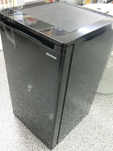 アイリスオーヤマ　冷凍庫　IUSD-6B-B　2022年製　60L