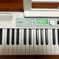 美品！CASIO LK-335 電子ピアノの画像