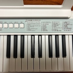 美品！CASIO LK-335 電子ピアノの画像