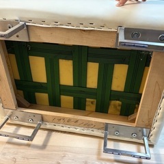 IDC大塚家具　本革張りオットマンの画像