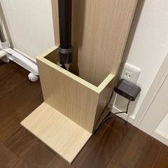クリーナースタンド、掃除機
スタンド　収納 の画像