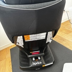【アップリカ】チャイルドシート︱クルリラライト︱新生児から使用可能︱説明書ありの画像