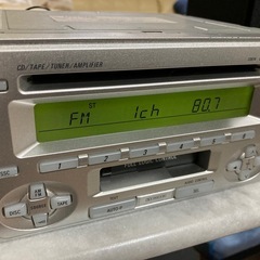 お話中　　　　　　　　　　　　　　　　　　　　　　　
✳️トヨタ純正 CD  カセット チューナーメインユニットの画像