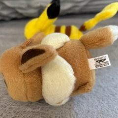ポケモンイーブイとピカチュウ⚡️手の平サイズぬいぐるみの画像