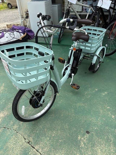 0477 美品 ブリヂストン 電動アシスト三輪車 RKUTTO ワゴン RW0B45